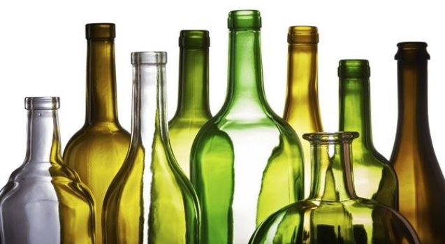 The Creative Sustainability Council Hosts Glass Recycling Drive