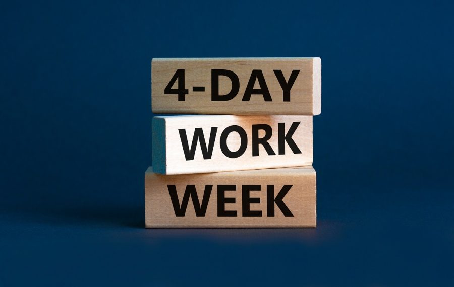 The+Benefits+and+Challenges+of+Implementing+a+Four-Day+Work+Week